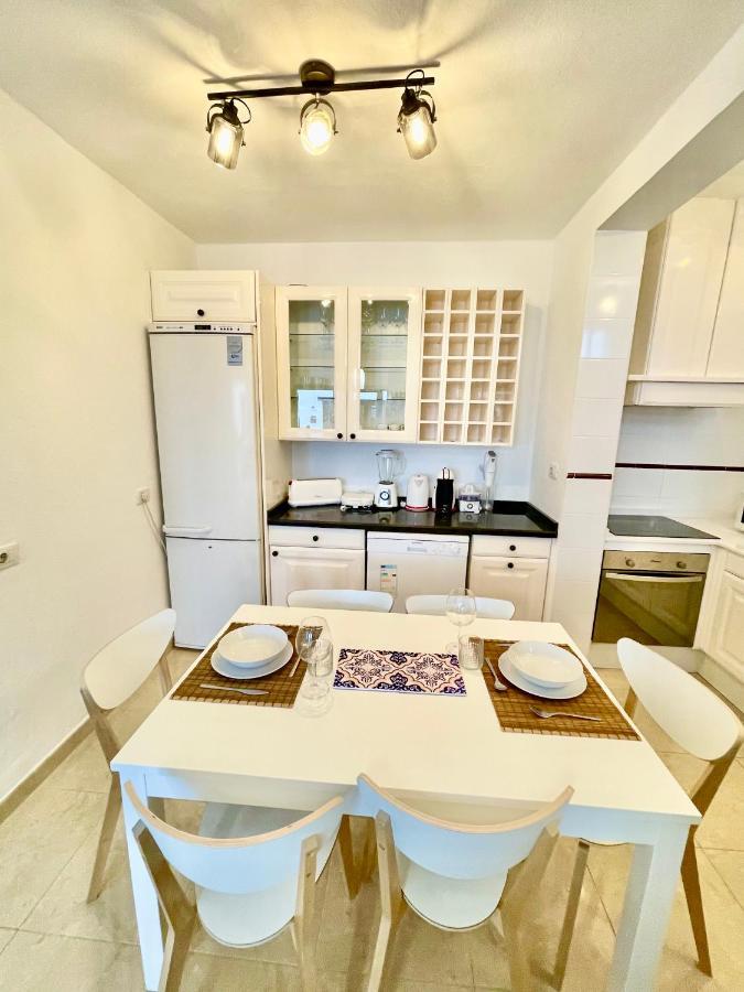 Luxury Suite Sea Front IV Плая Онда Екстериор снимка